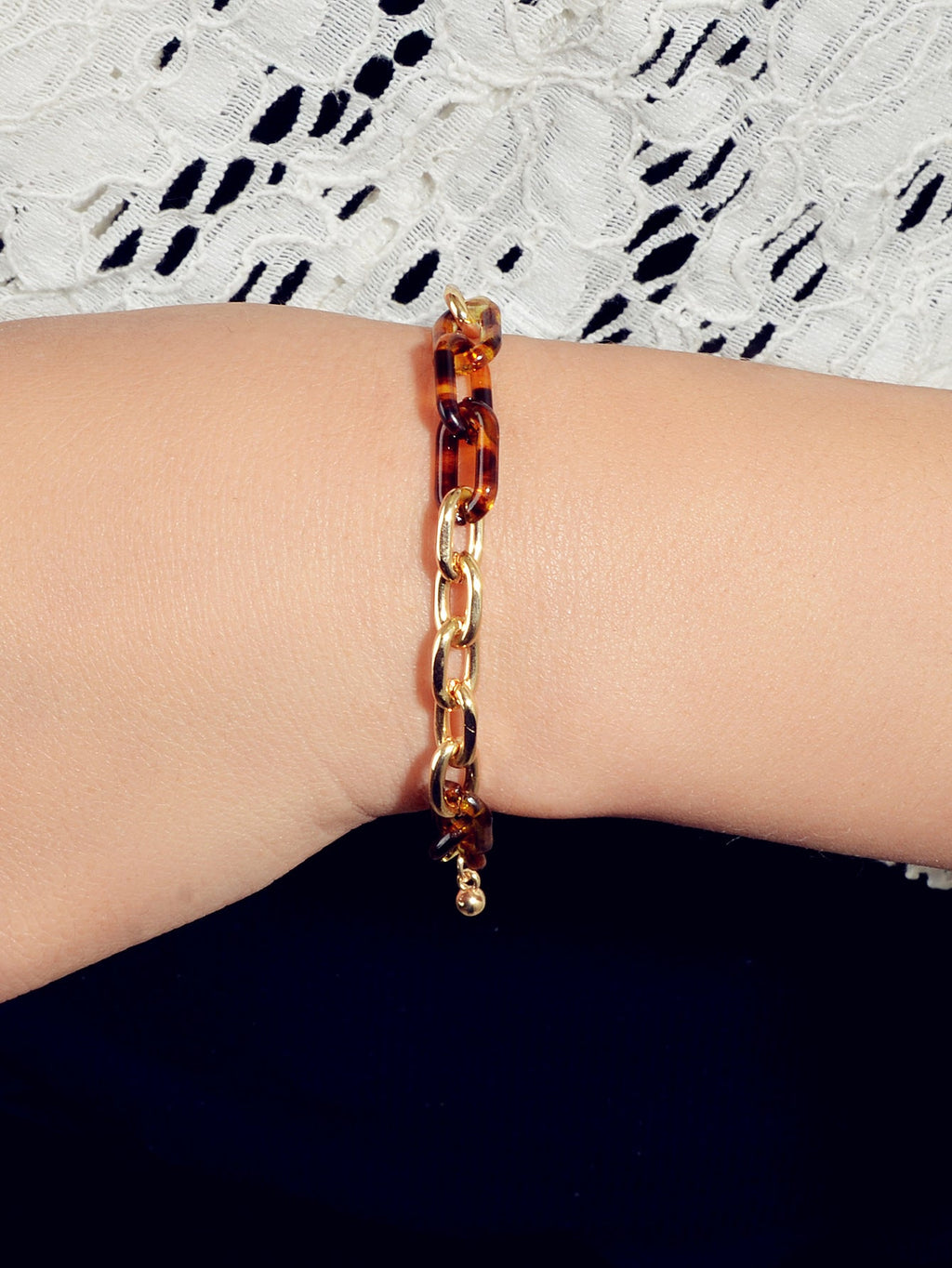 Designer Jewellery Acrylic Gold Crude Chain Bracelets Party Designer